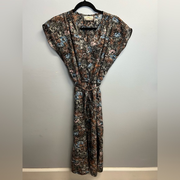 🍁🍁Vintage Anglo size m beautiful pattern, maxi dress - Picture 3 of 7